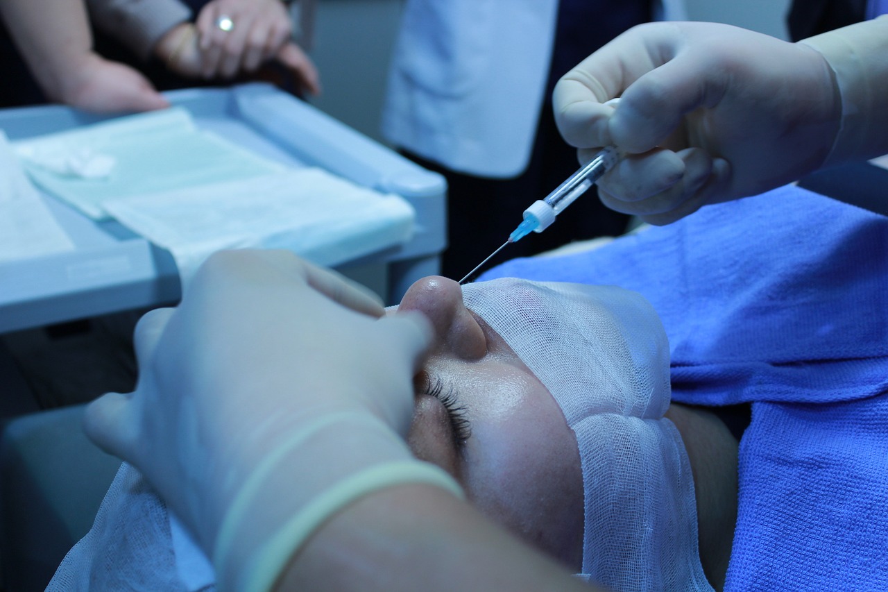 Tout savoir sur l’injection ovale du visage : avantages et résultats attendus